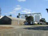 Silos outside Ravensthorpe